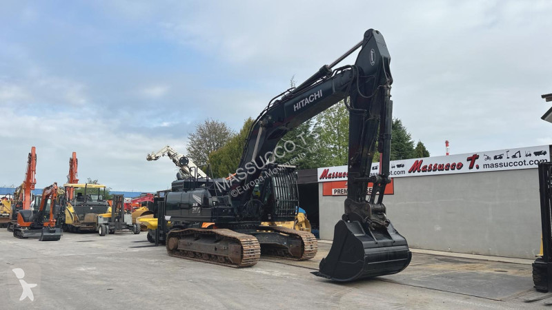 Екскаватор Hitachi 7