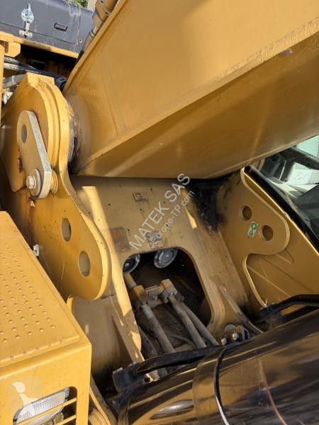 Escavadora Caterpillar