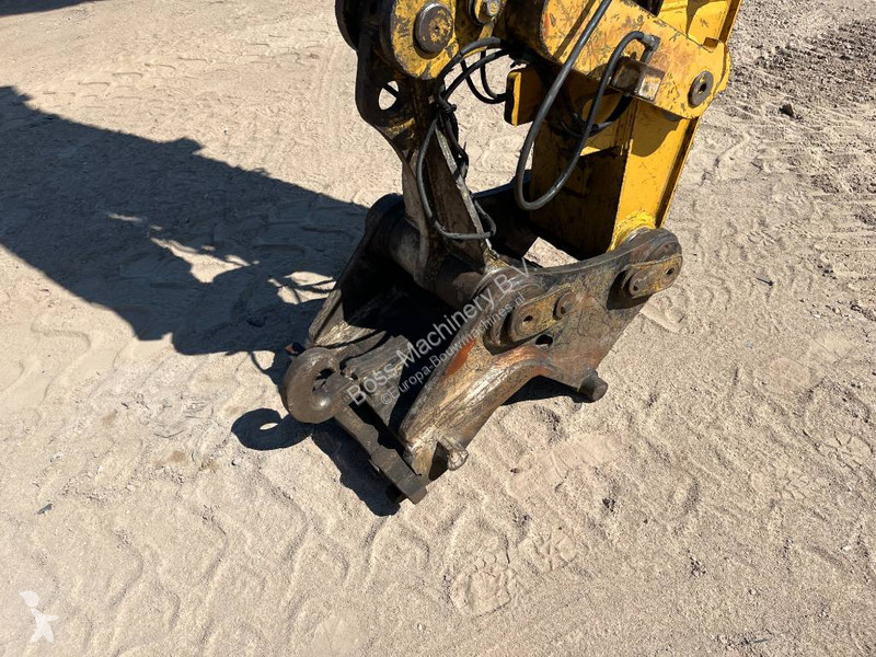 Graafmachine Caterpillar F UHD - 24 meter INCL...
