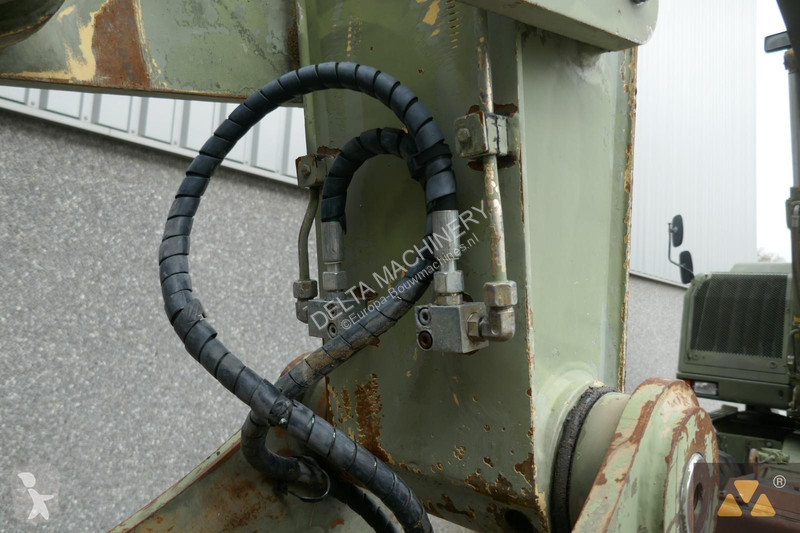 Koparka Caterpillar Ex-army