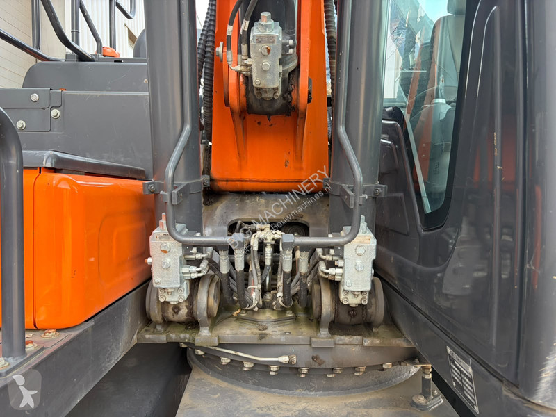 Graafmachine Develon DX160W-7