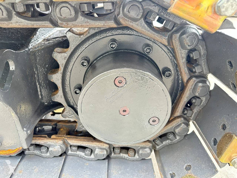 Экскаватор Kubota SZ