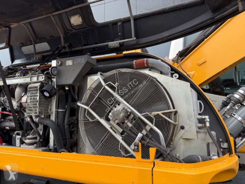 Экскаватор Liebherr 24 M - 24 - 24M - 24M
