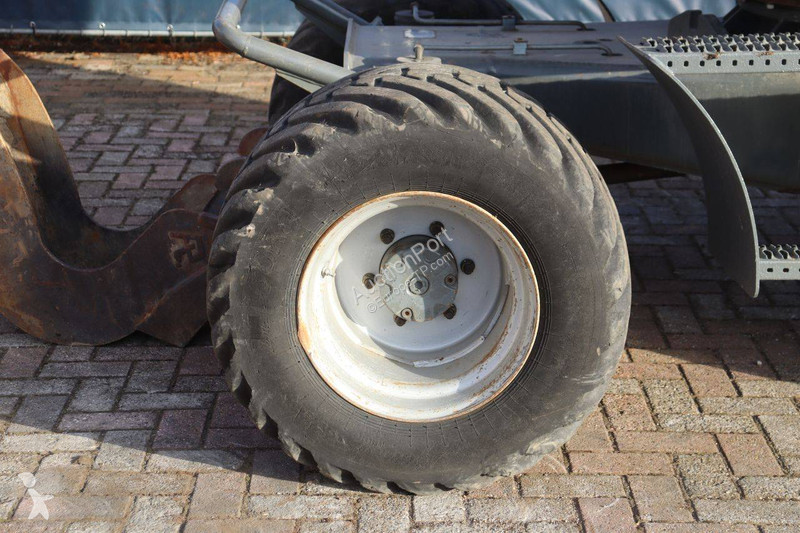 جرافة Neuson 6503
