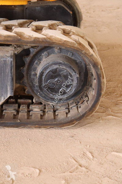 جرافة JCB 8056