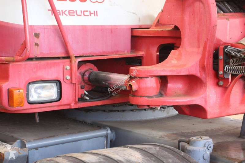جرافة Takeuchi TB295W