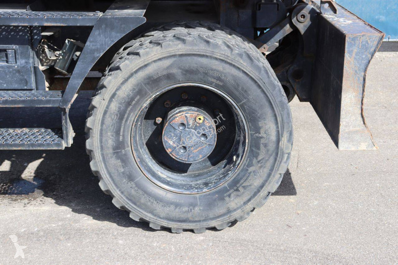 جرافة Hitachi ZX140W-6