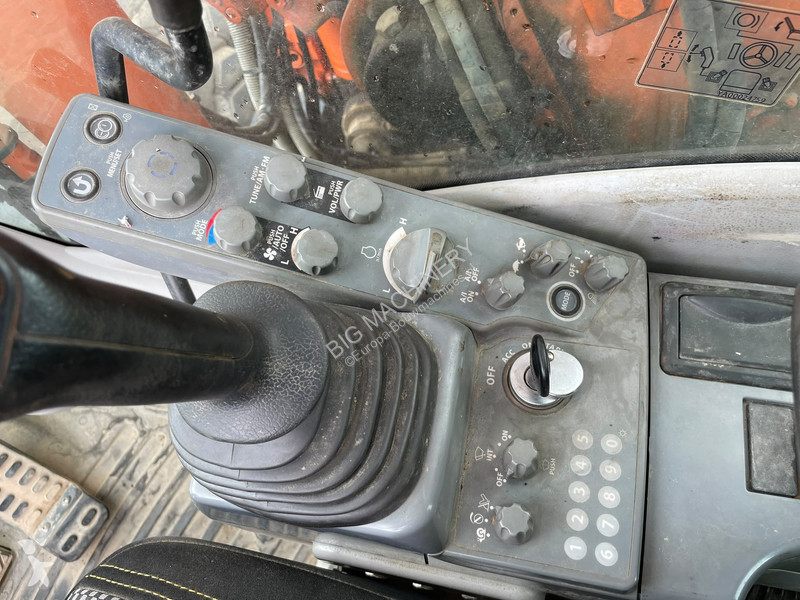 جرافة Hitachi ZX190W-6