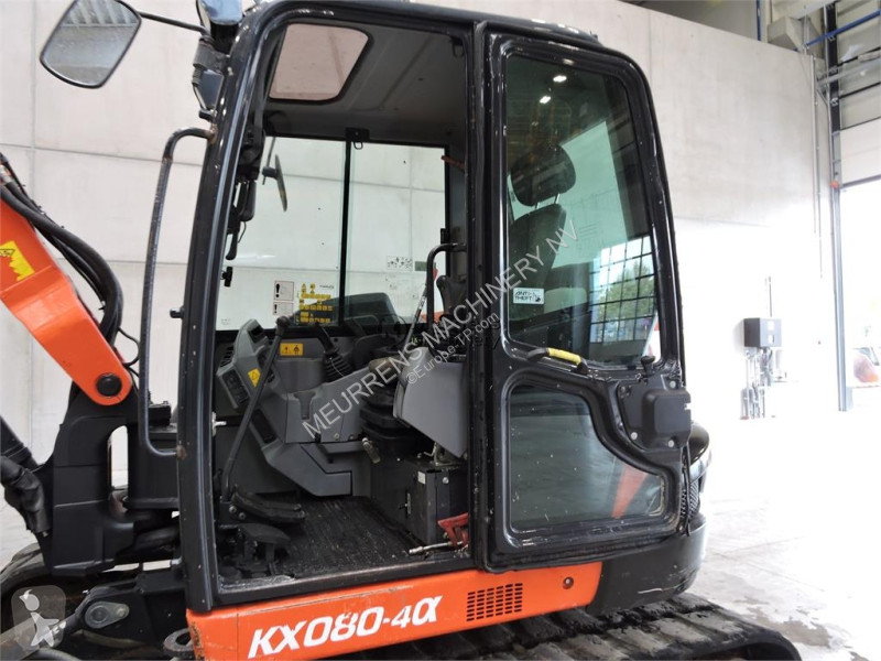 جرافة Kubota KX080-4