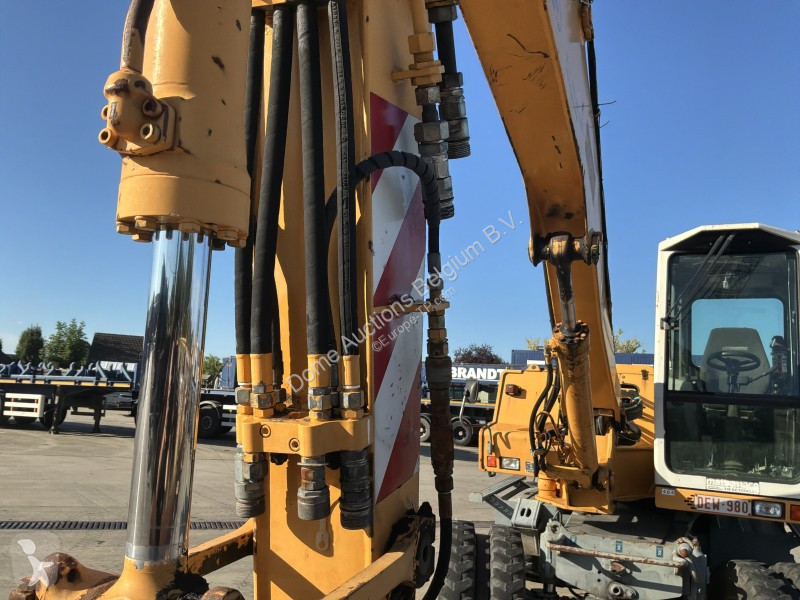 جرافة Liebherr