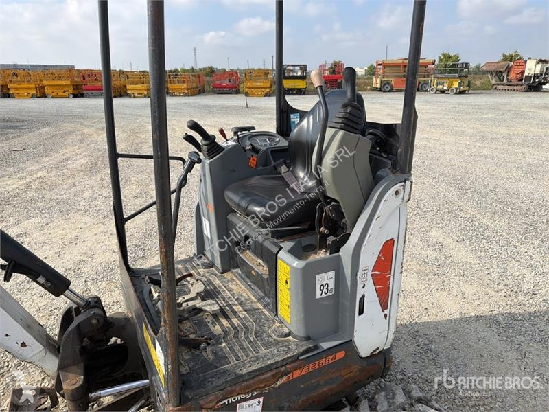 Skovel Bobcat E17 Mini Excavator