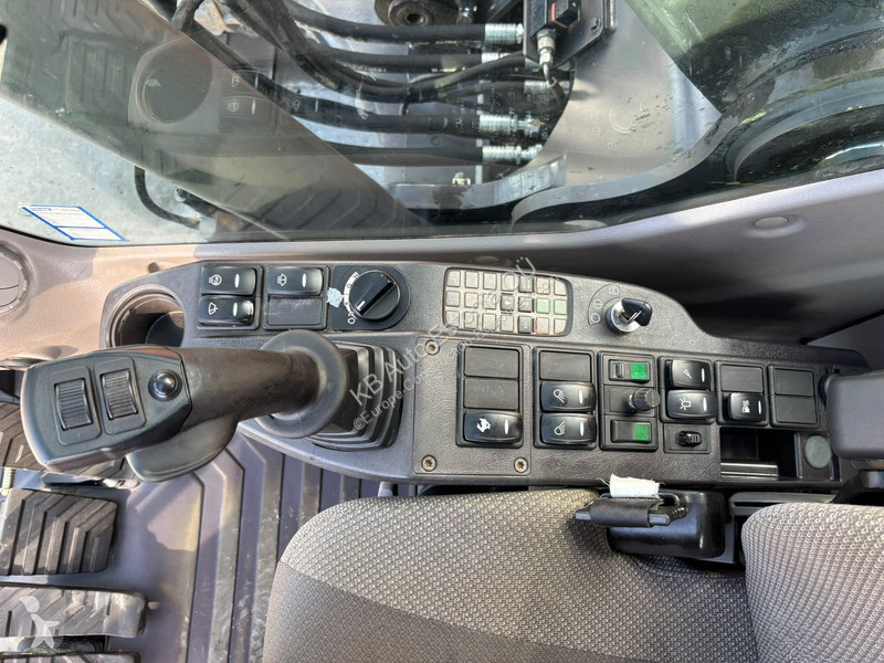 Skovel Volvo TILTROTATOR / CENTRAL LUBRICATION...