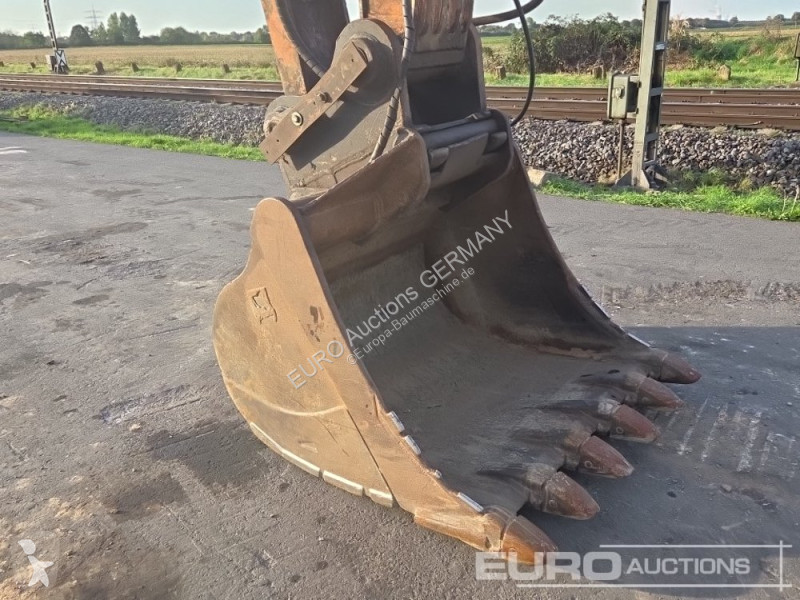 Skovel Hitachi 3