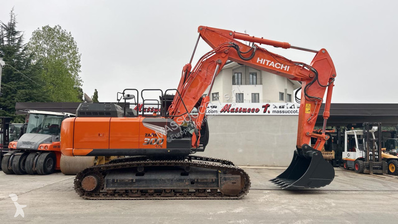 Excavadora Hitachi ZX300LCNT6