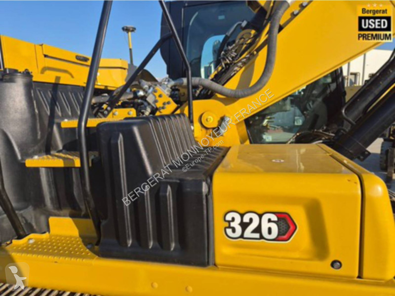 Багер Caterpillar