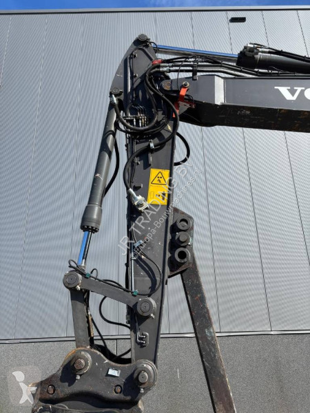 Pelle Volvo E ELEVATING CAB