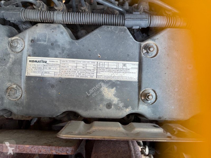 Багер Komatsu PC 210-11 .