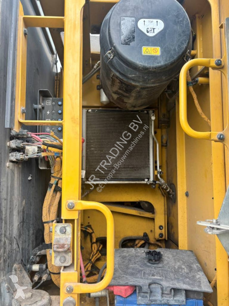 Pelle Caterpillar 330 F L N OQ 80