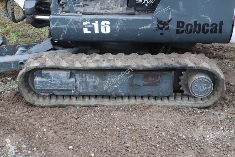 Багер Bobcat