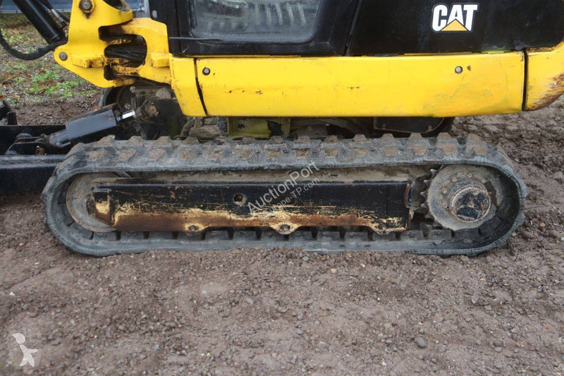 Багер Caterpillar