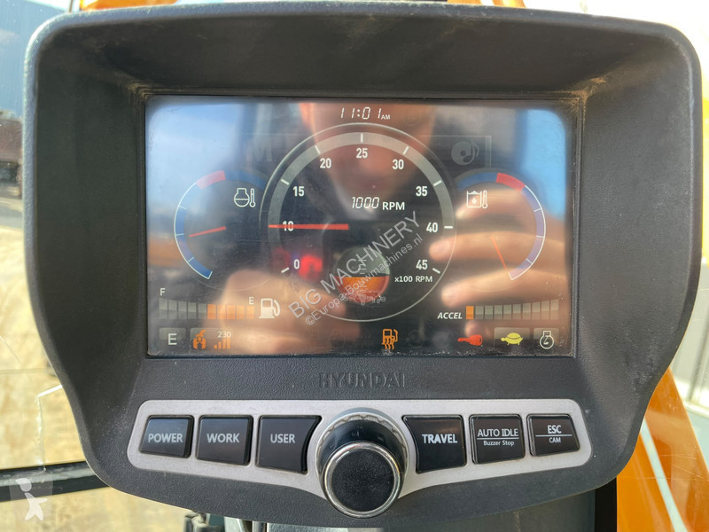 Pelle Hyundai Robex 300NLC-9A