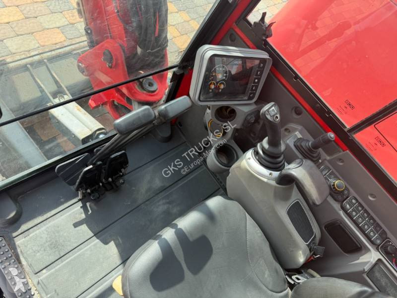 Pelle JCB