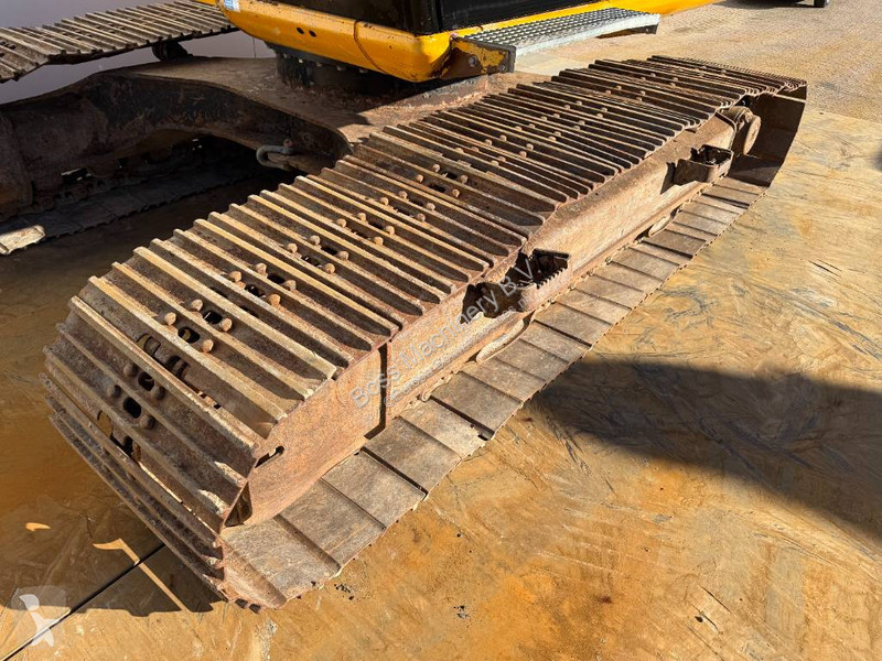 جرافة JCB - Hammer Lines / Heated Seat