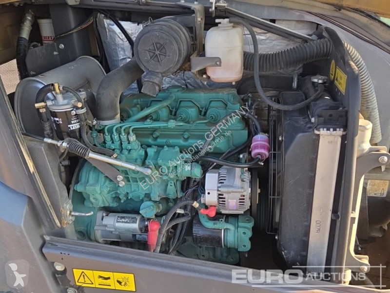 Багер Volvo ECR50D