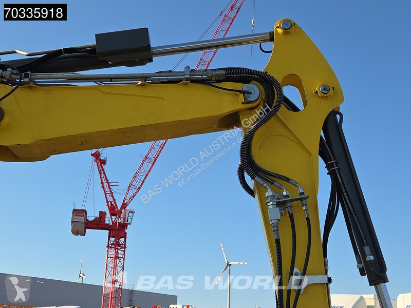 جرافة Wacker Neuson Powertilt