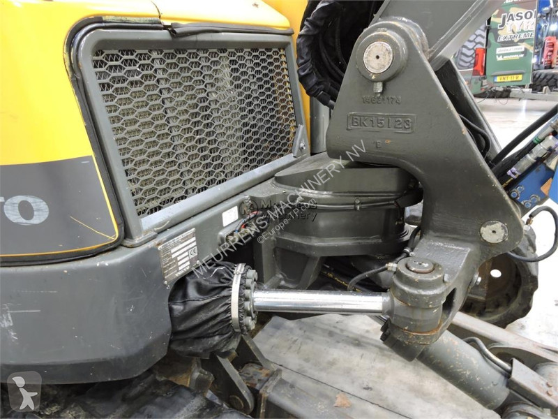 Багер Volvo Automatic Greasing
