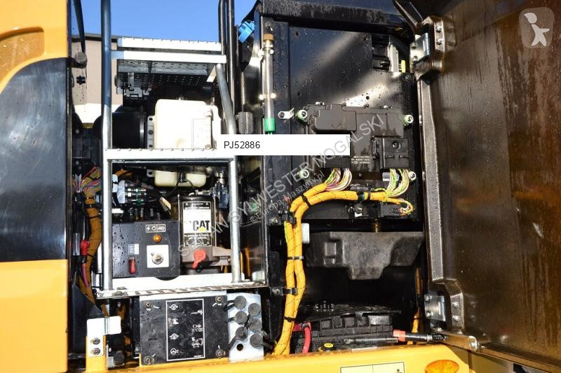 Graafmachine Caterpillar F