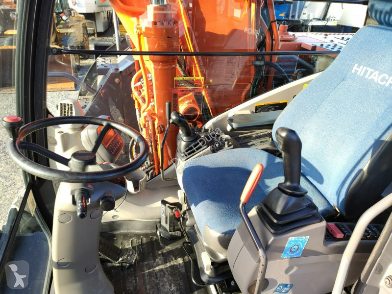 Escavatore Hitachi ZX140 Koparka Kołowa