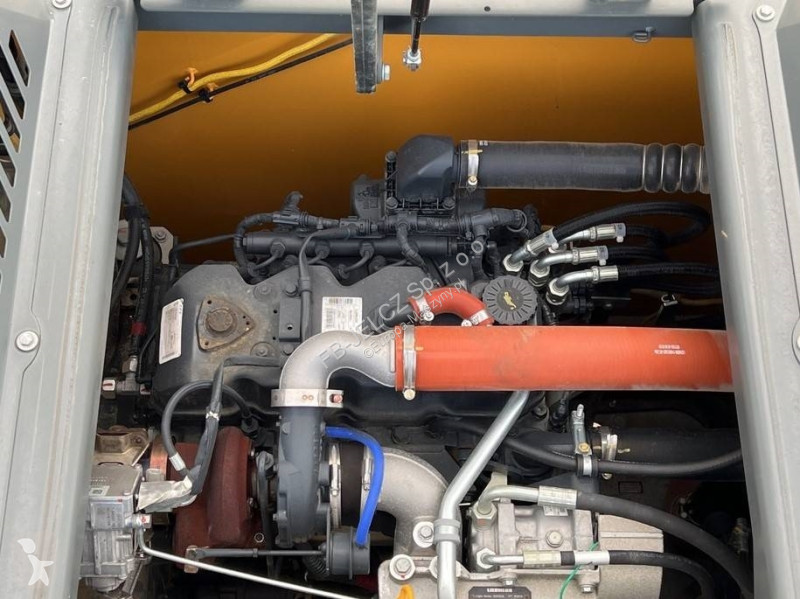 Escavadora Liebherr R922
