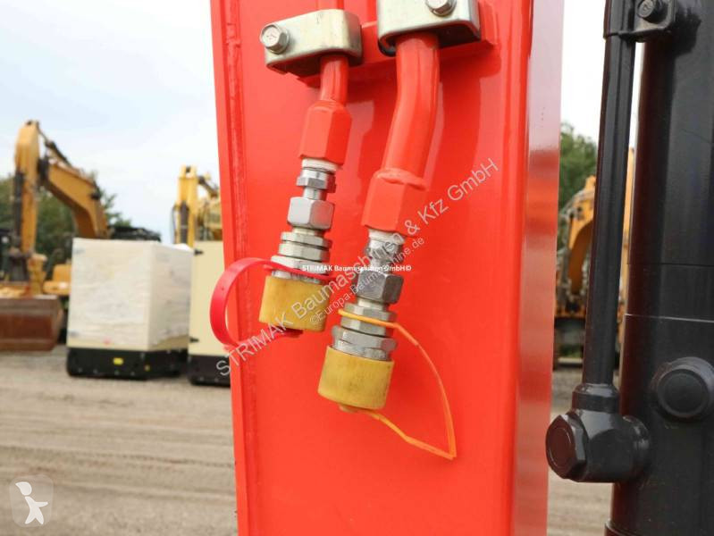 جرافة Kubota KX 060-5