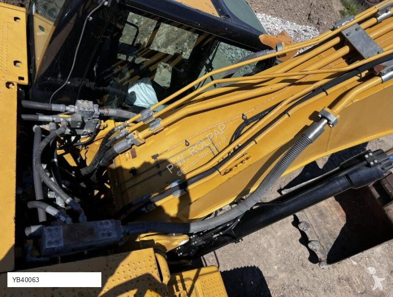 Escavatore Caterpillar CAT video