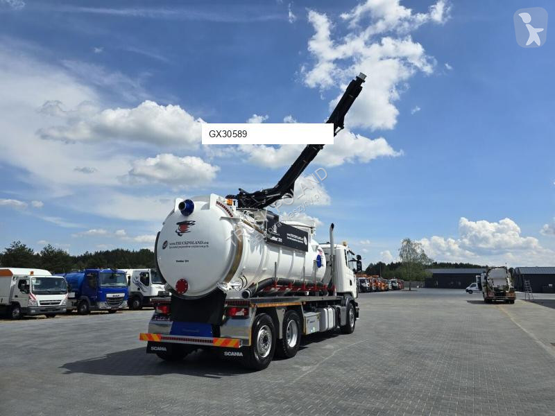 Camion Scania Larsen FlexVac 311