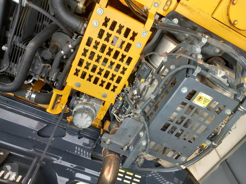 Excavator Komatsu I-11