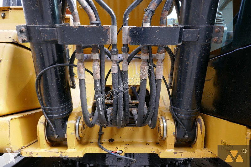 Excavator Caterpillar FL
