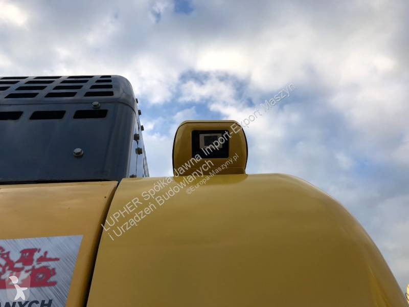 Excavator Komatsu PC490LC-11