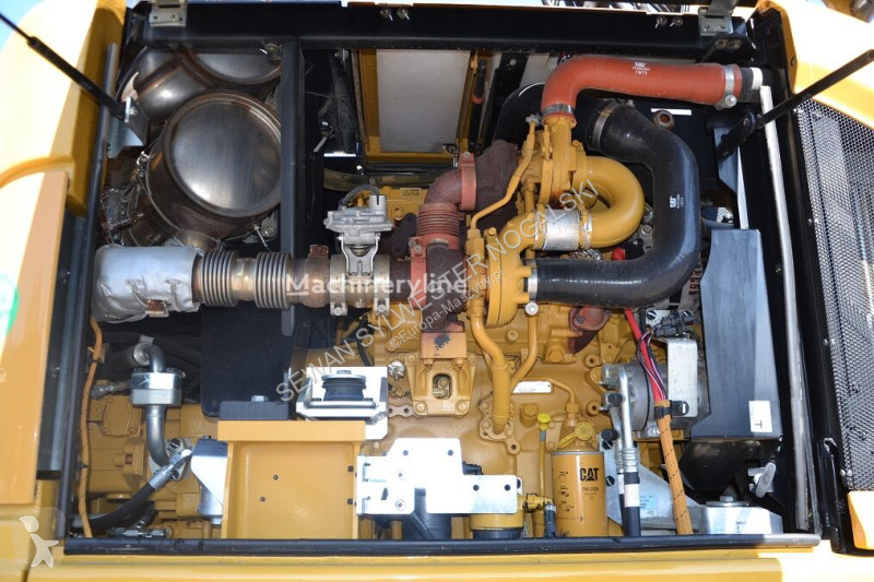 Excavator Caterpillar F ROTOTIL R5