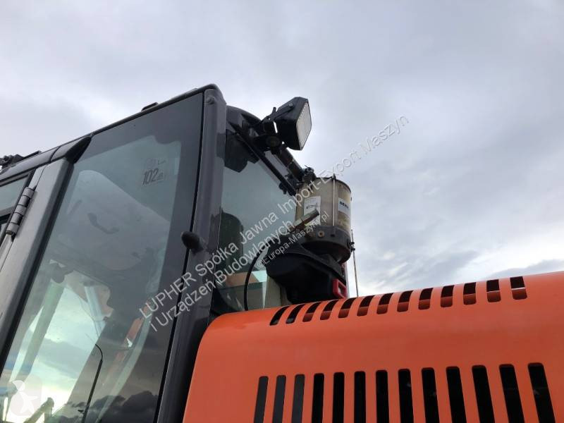 Excavator Hitachi ZX225USLC-3
