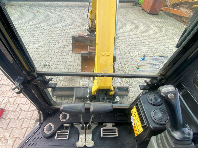 Escavatore Yanmar -4 NVT