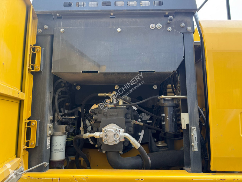 Graafmachine Komatsu -11
