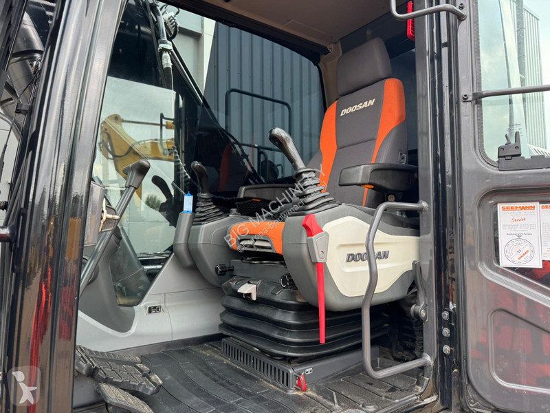 جرافة Doosan -5