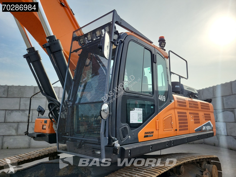 Lopatový nakládač Doosan -7