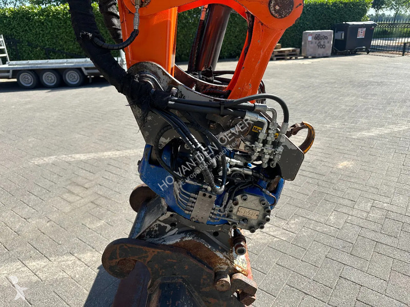 Escavadora Hitachi ZX65USB-5A CLR