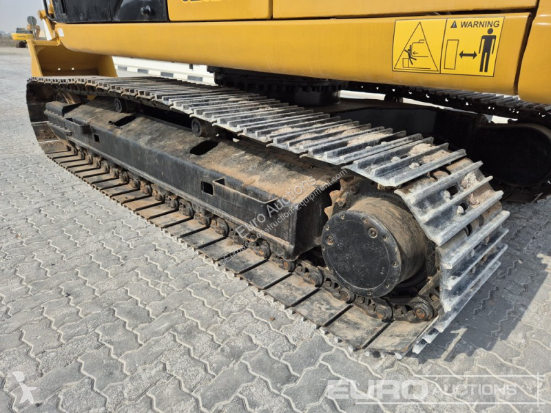 Excavator Caterpillar 3