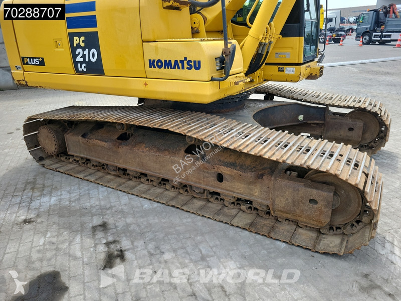 Excavator Komatsu PC210 LC-10