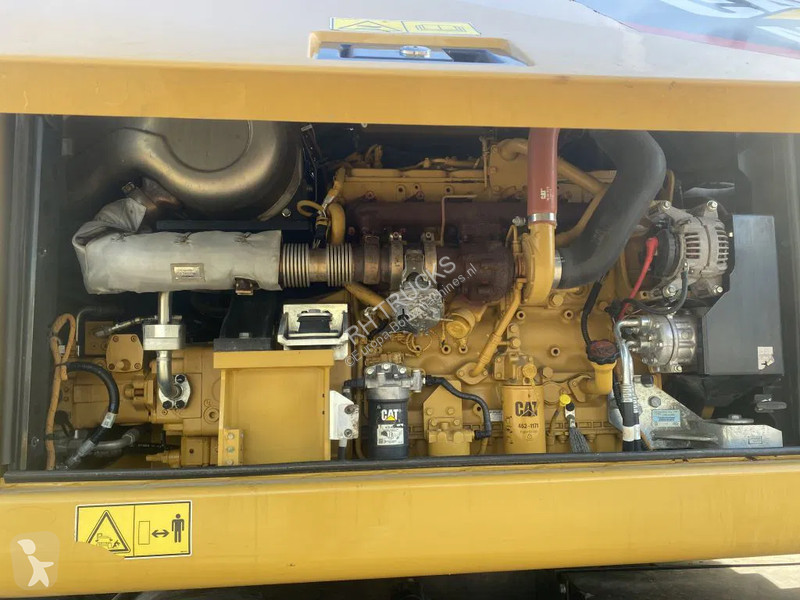 Excavator Caterpillar F
