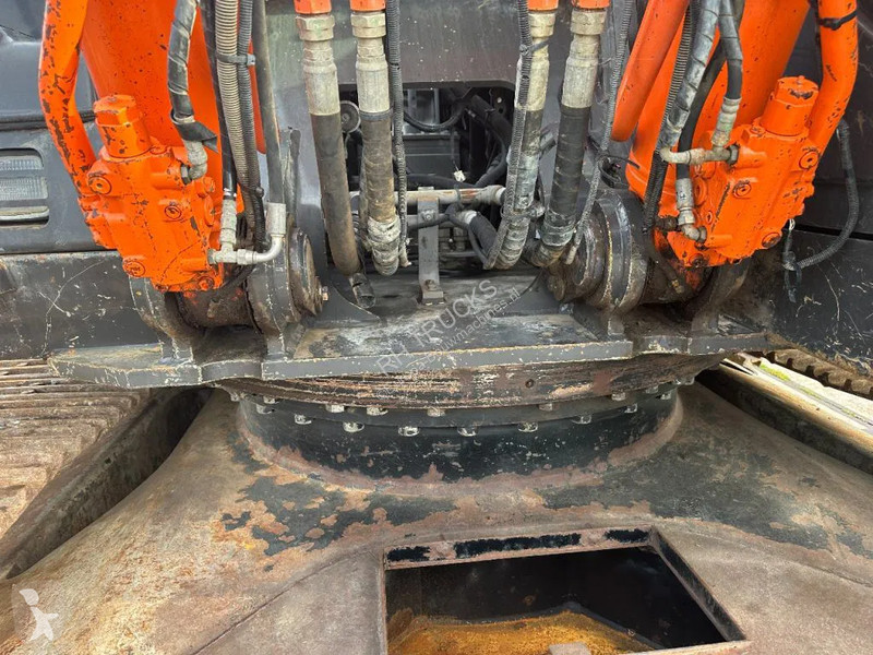 Excavadora Hitachi LC-5B CE